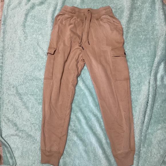 Aerie  cargo jogger pants drawstring and elastic waist - Picture 1 of 10
